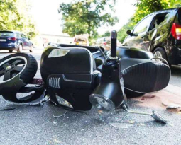 Accident cu scuterul: ce trebuie să faci pentru a-ți proteja drepturile și despăgubirile