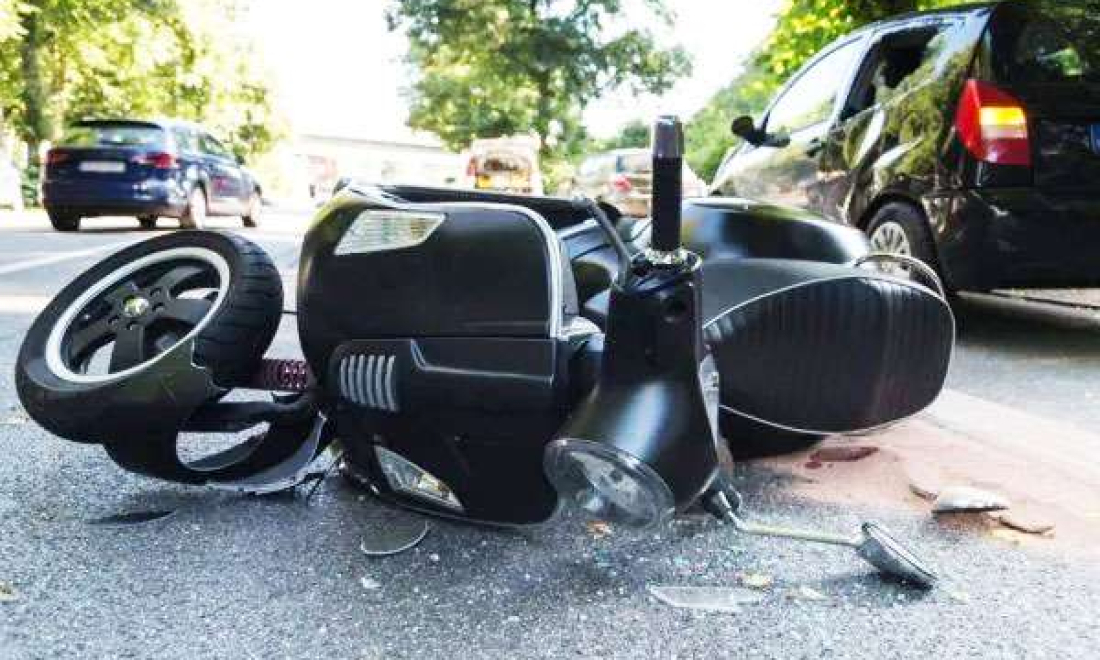 Accident cu scuterul: ce trebuie să faci pentru a-ți proteja drepturile și despăgubirile